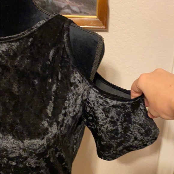 Black Velvet Cold Shoulder Dress/Long Top - Picture 4 of 6